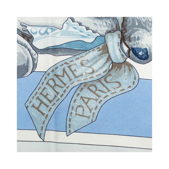 Pre Loved Hermes Confidents Des Coeurs Silk Scarf Wallet by - Picture 2 of 6